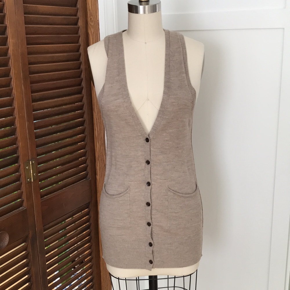 Banana Republic Sweater Vest - Picture 5 of 8